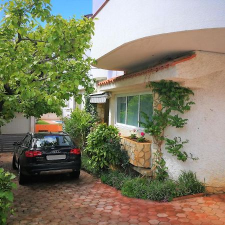 Apartments Bilic With Garden & Swimming Pool - 50M From The Beach Pjescana Uvala Luaran gambar