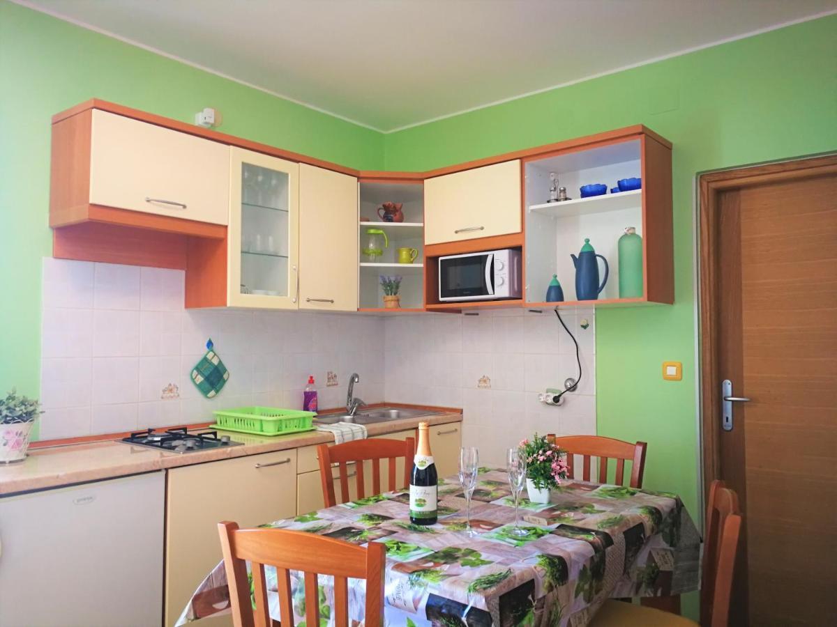 Apartments Bilic With Garden & Swimming Pool - 50M From The Beach Pjescana Uvala Luaran gambar